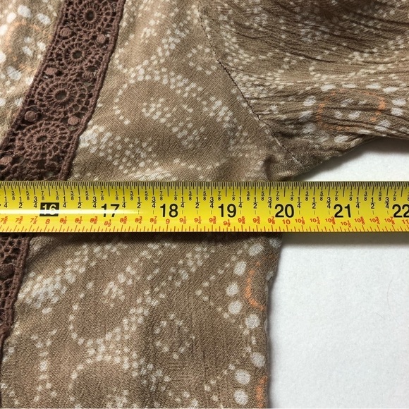 O’NEILL Brown Boho Flowy V-Neck Babydoll Top With Crochet Detailing Size Medium - Picture 8 of 12